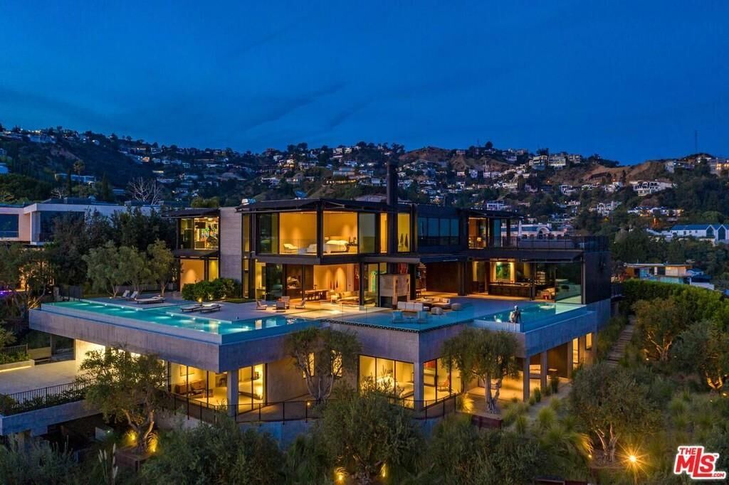 #25. 1301 Collingwood Pl, Los Angeles